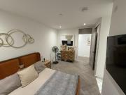 2 bedroom penthouse for rent in 50 Wellington Street,...