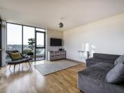 2 bedroom penthouse for rent in Axminster Road London N7