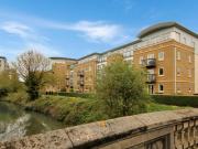2 bedroom penthouse for sale in Callow Court,...
