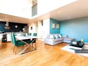 2 bedroom penthouse to rent