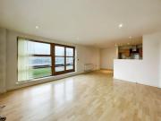 2 bedroom penthouse to rent