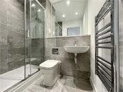 2 bedroom penthouse to rent