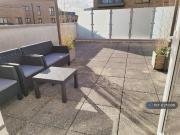 2 bedroom penthouse to rent