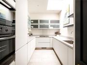 2 bedroom penthouse to rent