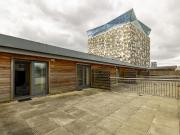 2 bedroom penthouse to rent