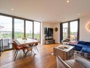 2 bedroom penthouse to rent