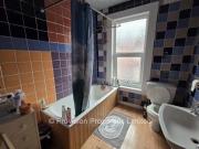 2 Bedroom Properties Hyde Park