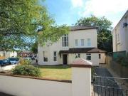 2 bedroom property for rent in Southcote Road...