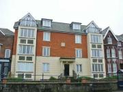 2 bedroom property for rent in Tower Parade The Barges...