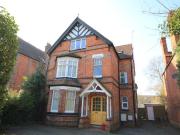 2 bedroom property for rent in Western Elms Avenue,...