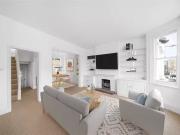 2 bedroom property for sale in Bishops Road, London, SW6 £1.