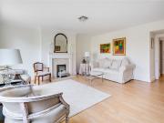 2 bedroom property in Ashgrove House, Bessborough...