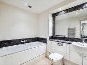 2 bedroom property in Aspect Court, Lensbury Avenue,...