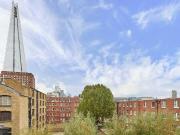 2 bedroom property in Bridgewalk Heights, Weston Street,...