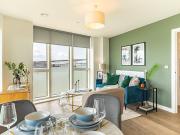 2 bedroom property in Centenary Plaza, Southampton, SO19...
