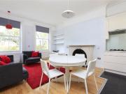 2 bedroom property in Clapham Common South Side,... 2 bedroom property in Clapham Common South Side,...