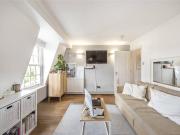 2 bedroom property in Clifton Gardens, London, W9 £2,250...