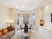 2 bedroom property in Connaught House, Clifton Gardens,...