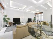 2 bedroom property in Courtfield Gardens, Earls Court,...