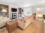 2 bedroom property in Cumberland Street, London, SW1V...