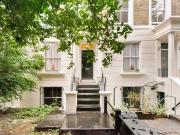 2 bedroom property in Elmore Street, London, N1 £2,800...
