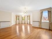 2 bedroom property in Fitzclarence House, 175 177...