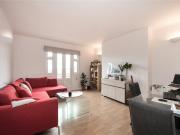 2 bedroom property in Fitzjohns House, 46 Fitzjohns...