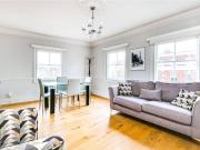 2 bedroom property in Florence Street, Islington,...