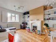 2 bedroom property in Fraser Street, London, W4 £2,050...