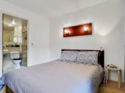 2 bedroom property in Gainsborough Studios South, 1...