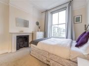 2 bedroom property in Gloucester Terrace, London, W2...