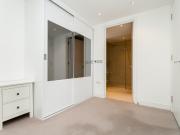 2 bedroom property in Kensington Apartments, 11...