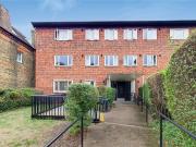 2 bedroom property in Keswick Court, 9 Keswick Road,...