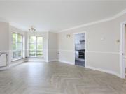 2 bedroom property in Milton Court, Chesterton Close,...