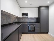 2 bedroom property in Parkes Street, London, E20 £2,900...