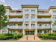 2 bedroom property in Saffron House, 7 Woodman Mews,...