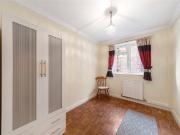 2 bedroom property in Sandra Court, Spencer Road,...
