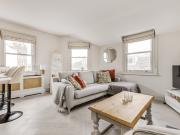 2 bedroom property in St John's Road, Battersea,... 2 bedroom property in St John's Road, Battersea,...