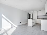 2 bedroom property in Tamworth Street, London, SW6...