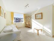 2 bedroom property in Townshend Court, Allitsen Road,...