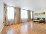 2 bedroom property in Visage Apartments, Winchester...