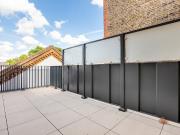 2 bedroom property in Wandsworth Road, London, SW8...