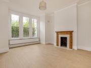 2 bedroom property in Yukon Road, Clapham South, London,...