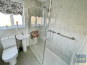 2 bedroom property to let in Braeburn Avenue, Wisbech...