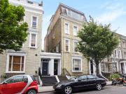 2 bedroom property to let in Earls Court, London, SW5...