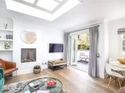 2 bedroom property to let in Oakley Street, Chelsea,...