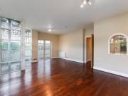 2 bedroom property to let in Rivers House, Kew Bridge,...