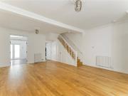 2 bedroom property to let in Shortlands, Kensington,...