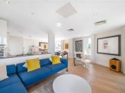 2 bedroom property to let in St. Luke's Avenue,...