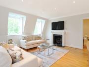 2 bedroom property to let in Stanhope Gardens, South...